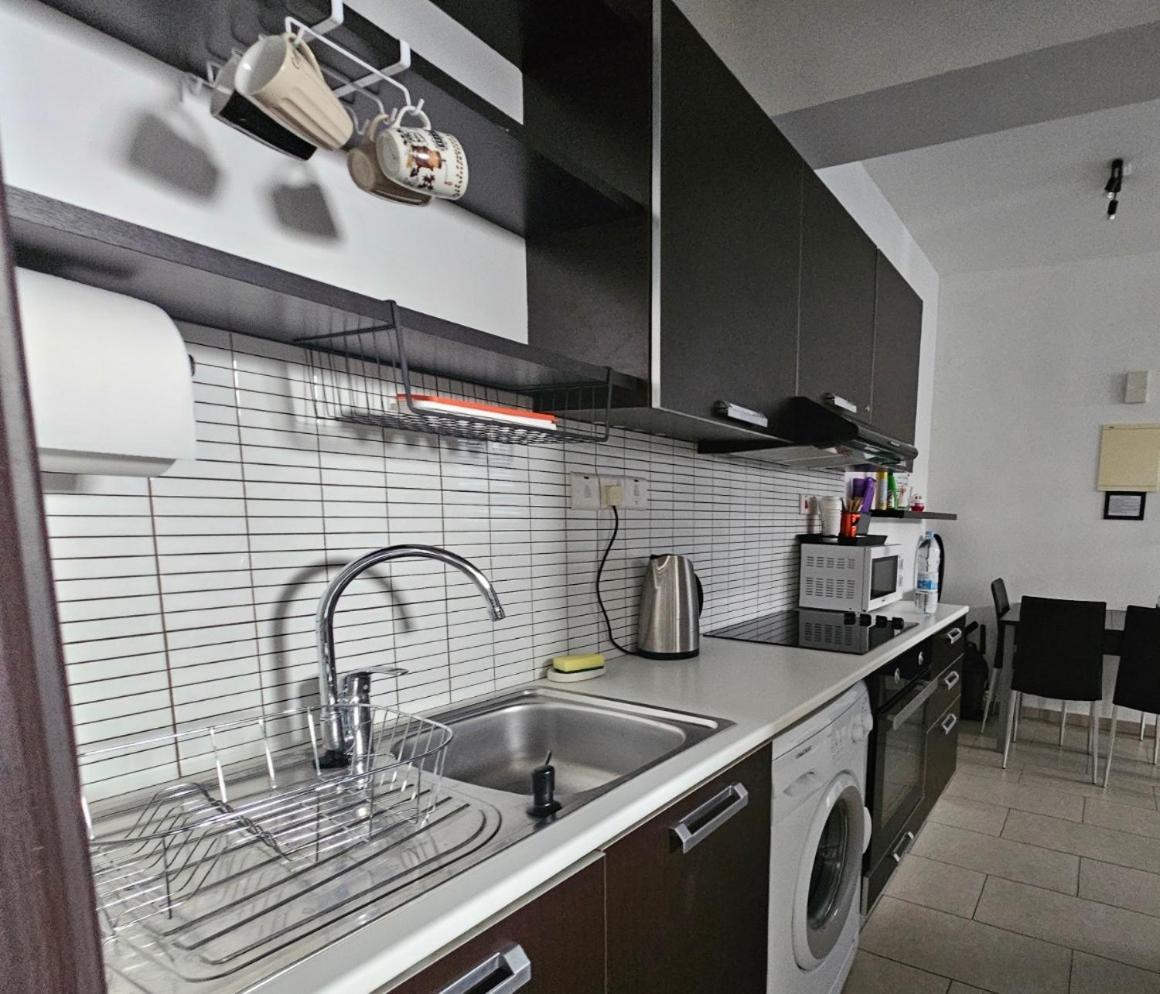 Nina Court Residence - University Of Cyprus - Aglantzia ภายนอก รูปภาพ